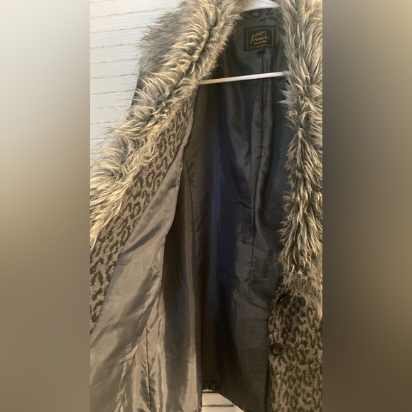 Faux fur jacket - Picture 2 of 2